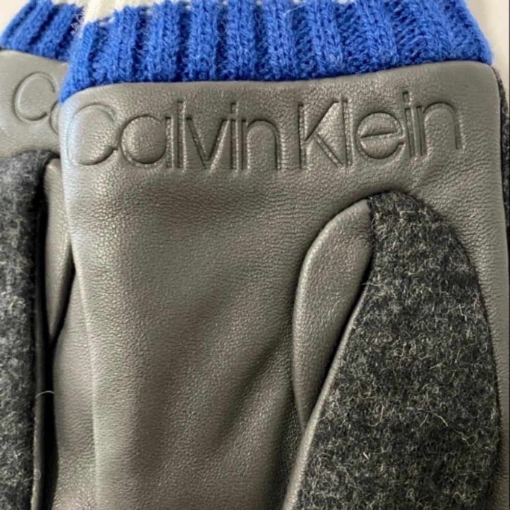 Calvin Klein Women Leather Knit Combo Touchscreen
Gloves Blue Gray NWT - Picture 5 of 7
